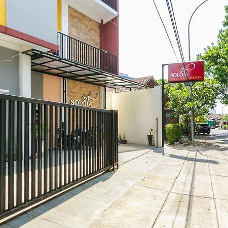 Reddoorz Syariah Near Purwosari Train Station Hotel Solo Kültér fotó